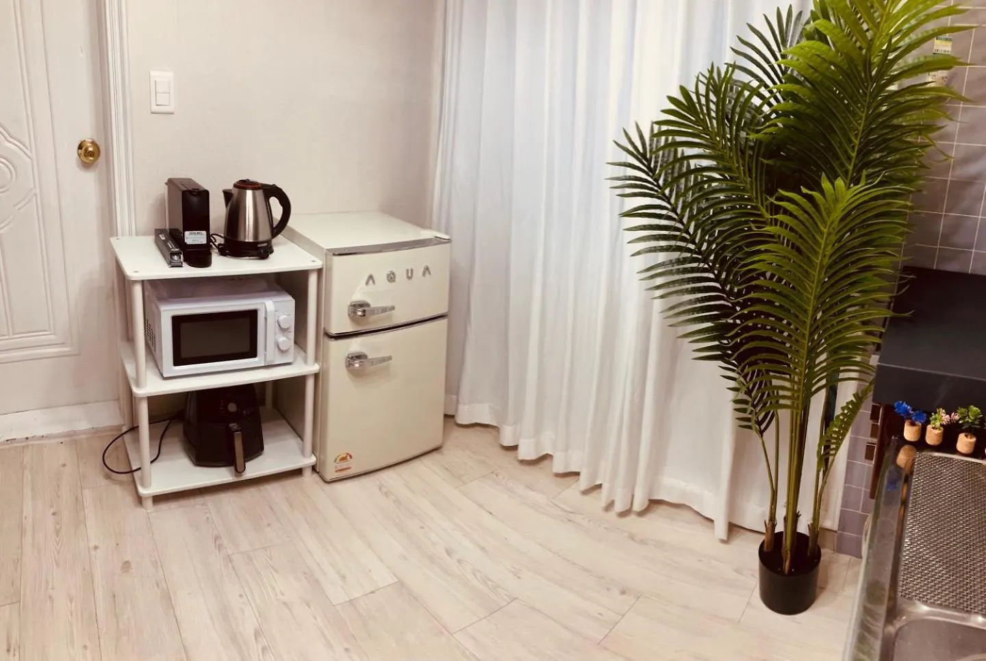 1 Min From Sadang Station Line 2 & 4 Apartman Szöul